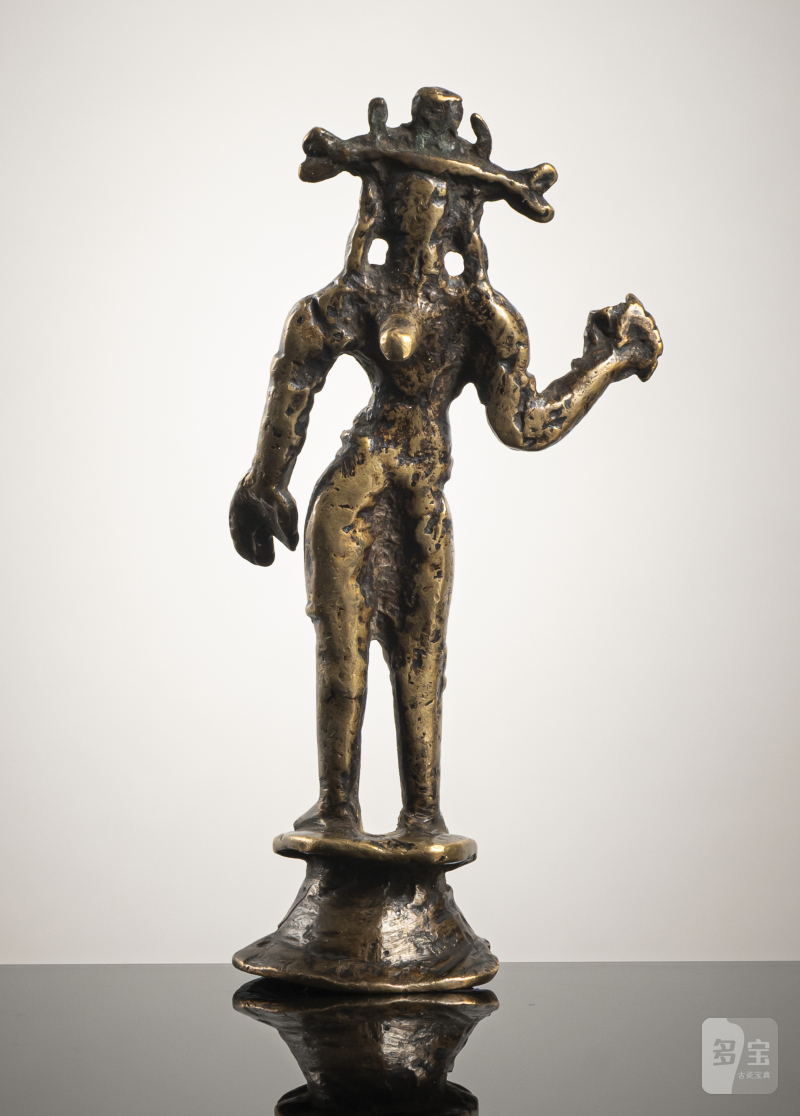 A bronze figure of a standing Bodhisattva - 图2